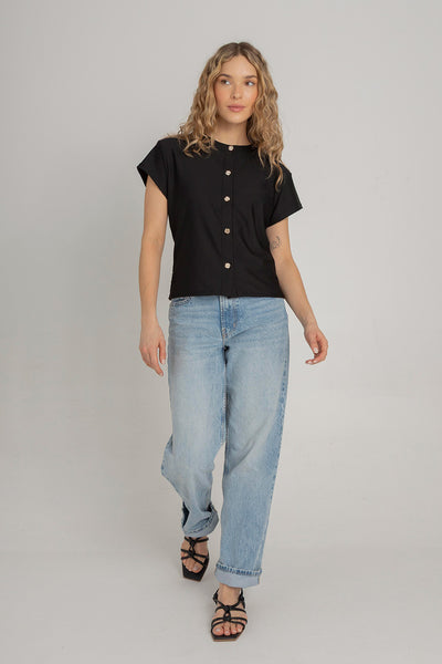 Camisa para mujer negra acanalada con botones dorados