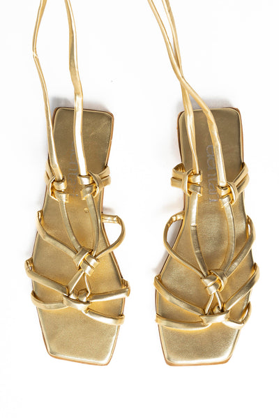 sandalia dorada para mujer