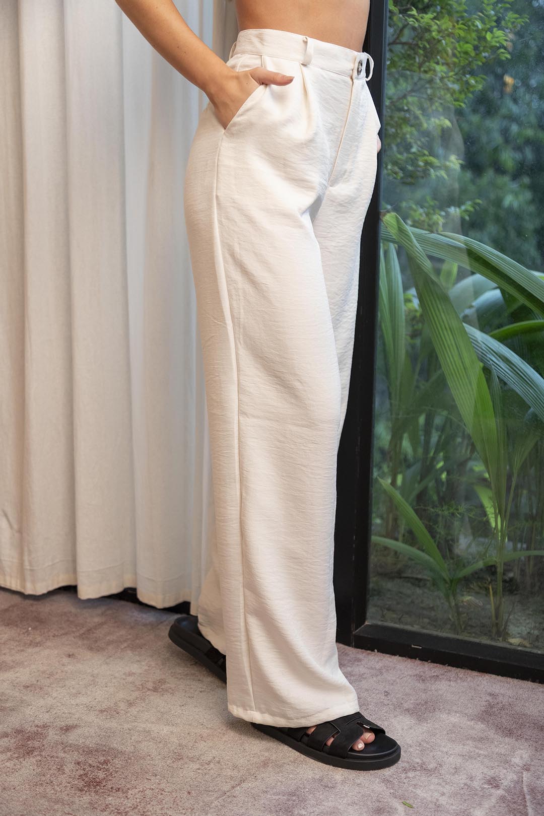 Pantalón de Silueta Amplia Color Beige para Mujer